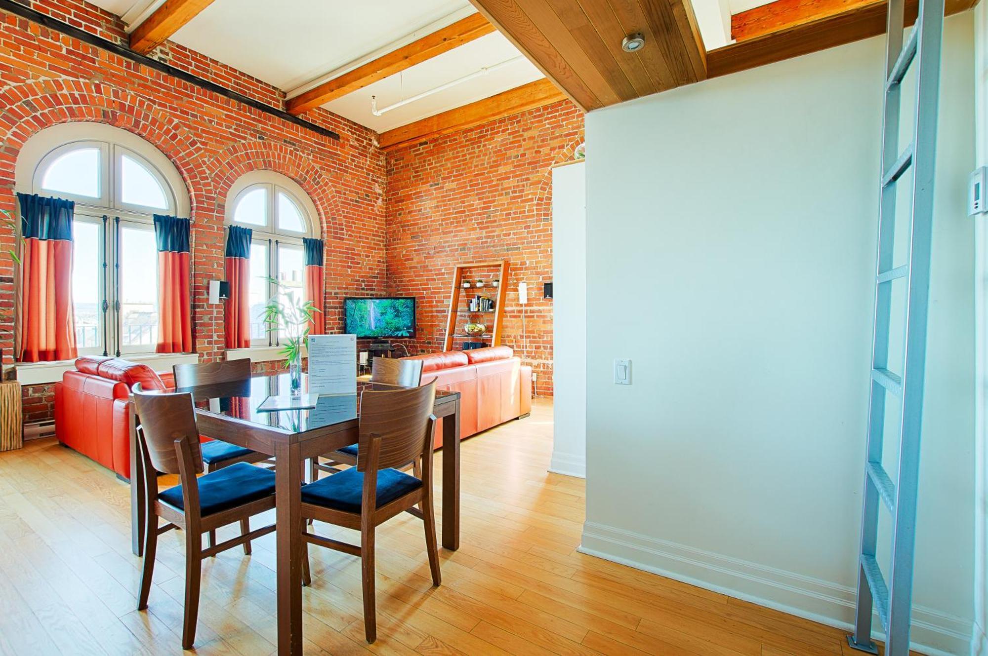Les Lofts 1048 Apartment Квебек Екстериор снимка